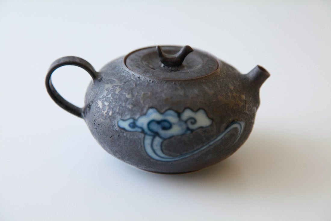 Cloud and Bird Teapot Wide