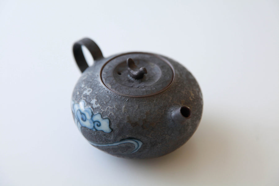Cloud and Bird Teapot Wide